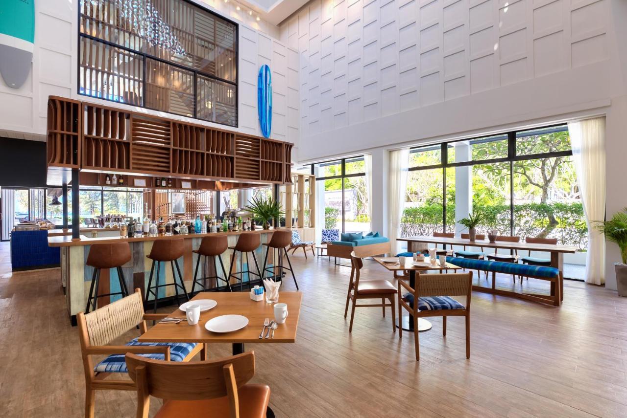 Outrigger Surin Beach Resort - Sha Extra Plus ภายนอก รูปภาพ The Beach